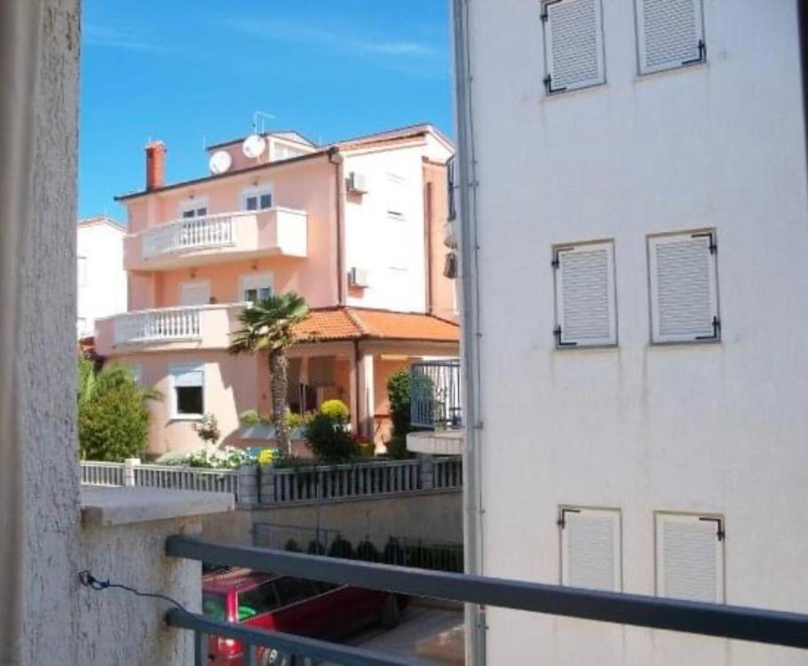 Olivia, Seaside Apartment In Medulin, Croatia Exterior photo